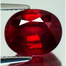 NATURAL RUBY OVAL SHAPE CT. 4,02