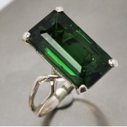 11,20 CT. QUARTZ IN SILVER RING
