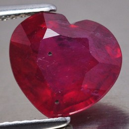 NATURAL RED RUBY HEART CUT CT. 3.78