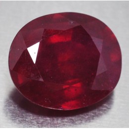 NATURAL RED RUBY OVAL CUT CT. 8.00