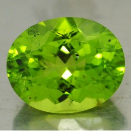 IGI CERTIFICATO PERIDOTO 3,32 CT. 