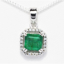 EMERALD IN SILVER PENDANT
